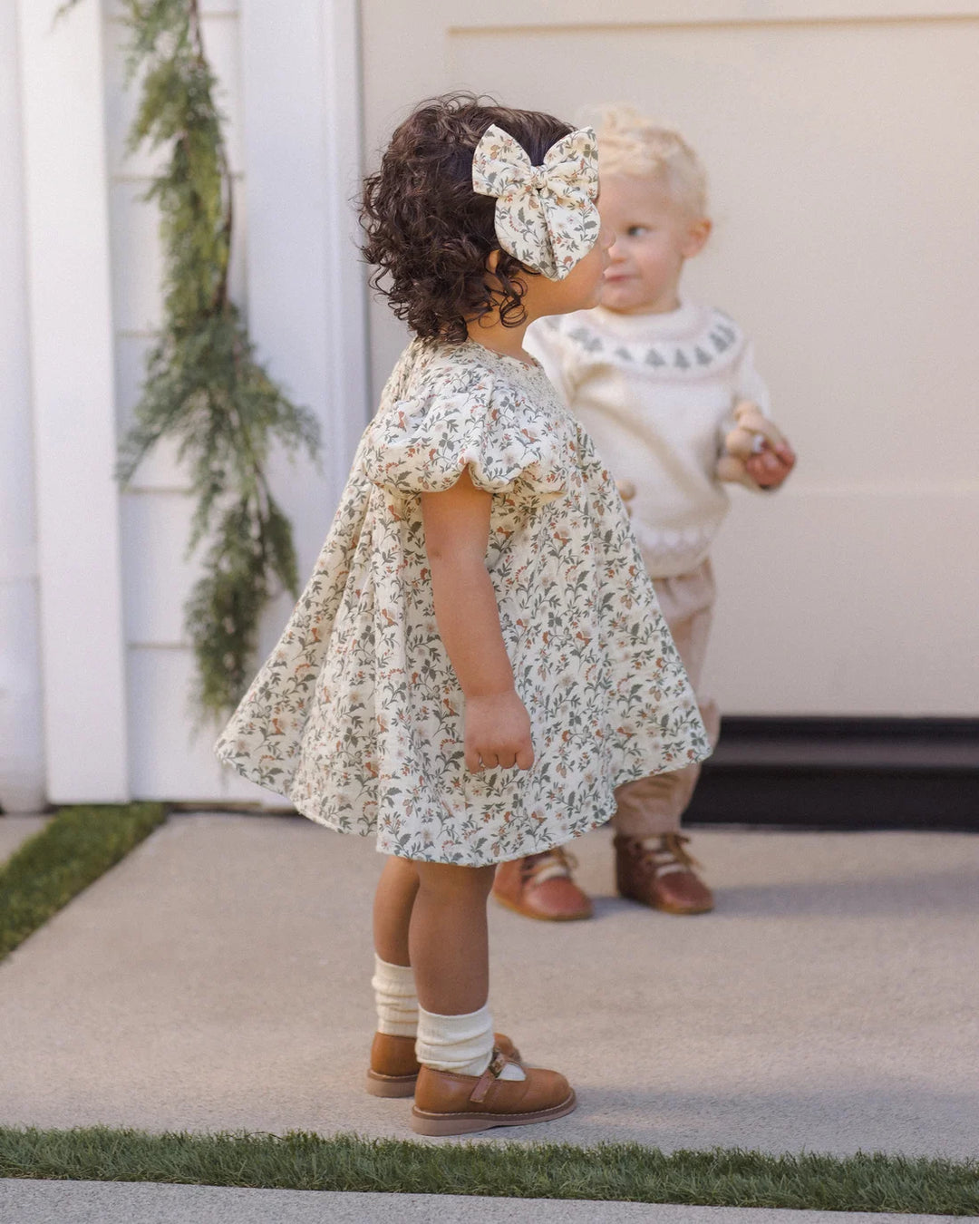 Bow Holiday Floral