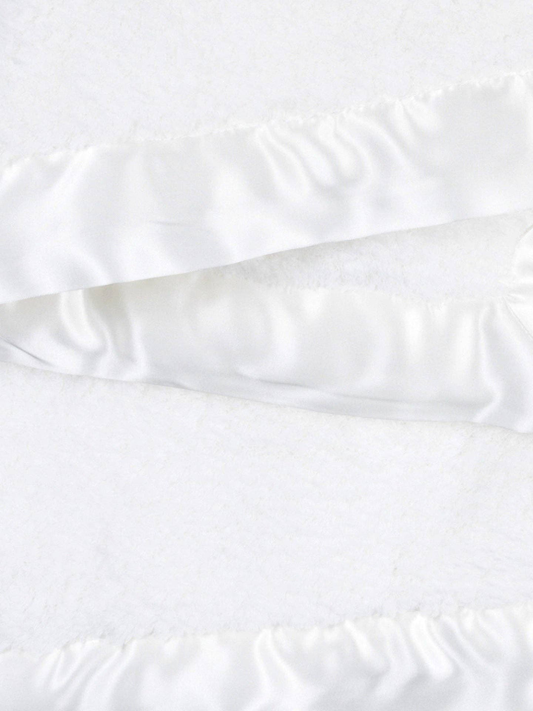 LITTLE GIRAFFE White Chenille Baby Blanket
