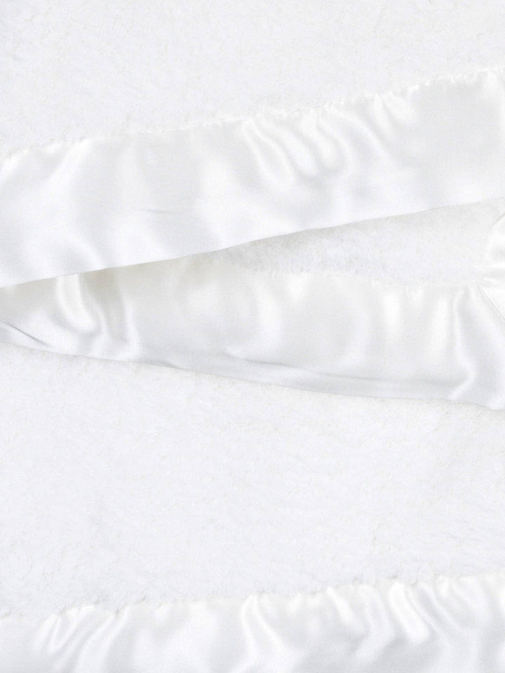 LITTLE GIRAFFE White Chenille Baby Blanket