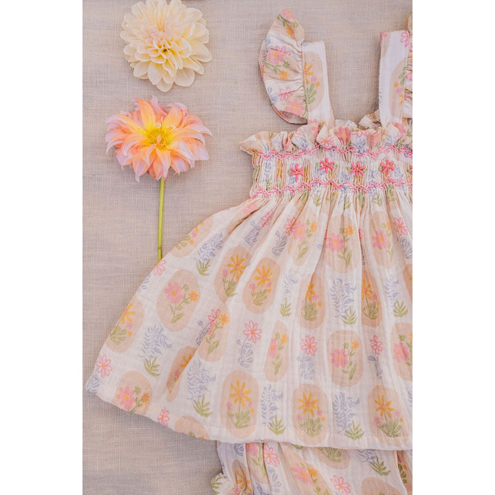 Flutter Set Early Blooms