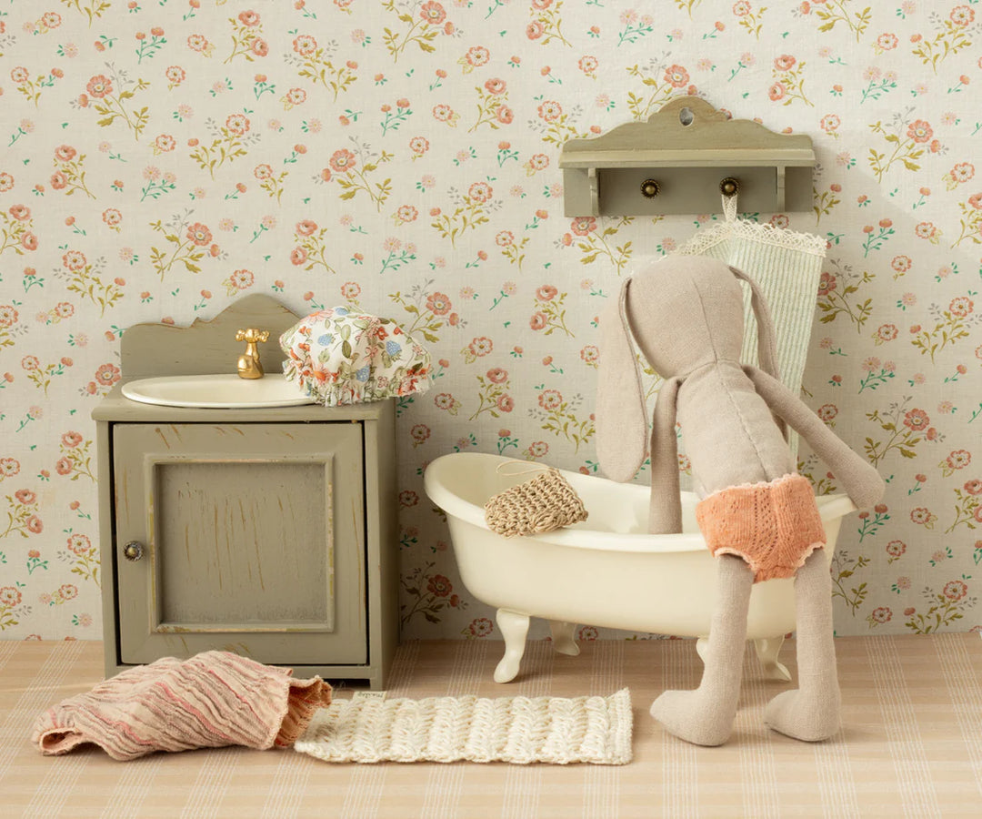 MAILEG miniature bathtub