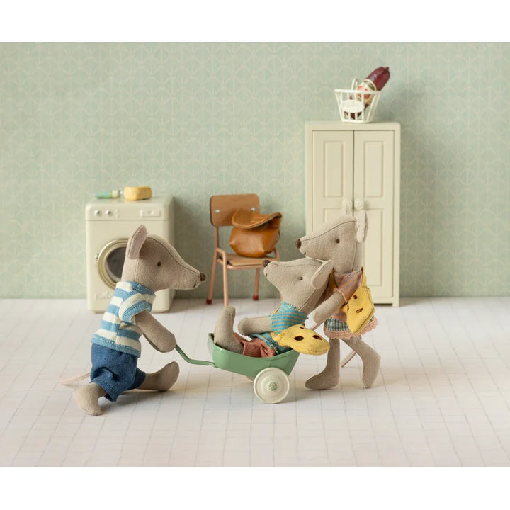 MAILEG Little sister mouse with bag