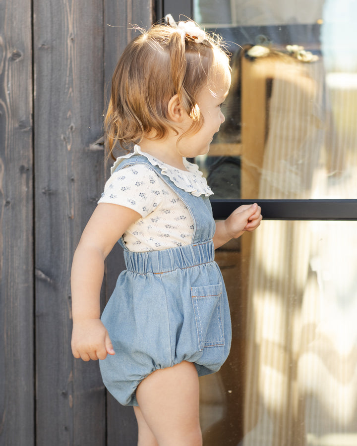RYLEE + CRU Ruffle Collar Bodysuit || Blue Ditsy