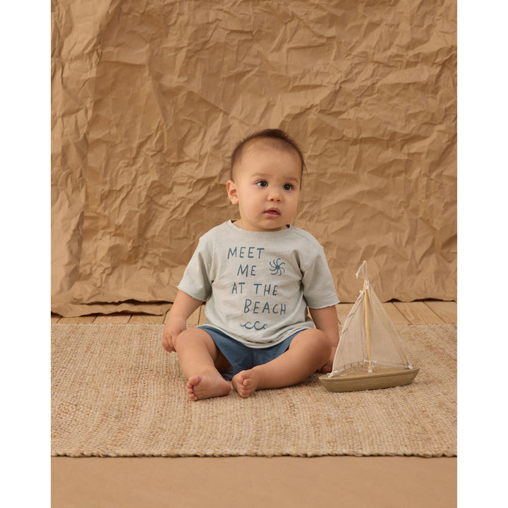 Raw Edge Tee || Meet Me At The Beach