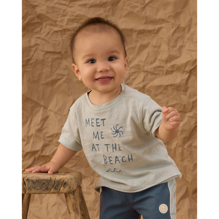 Raw Edge Tee || Meet Me At The Beach