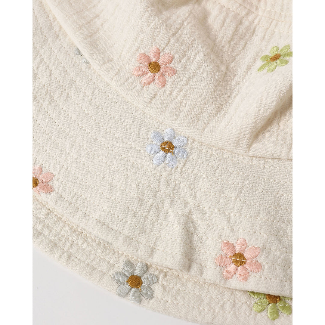 Bucket Hat || Embroidered Daisies