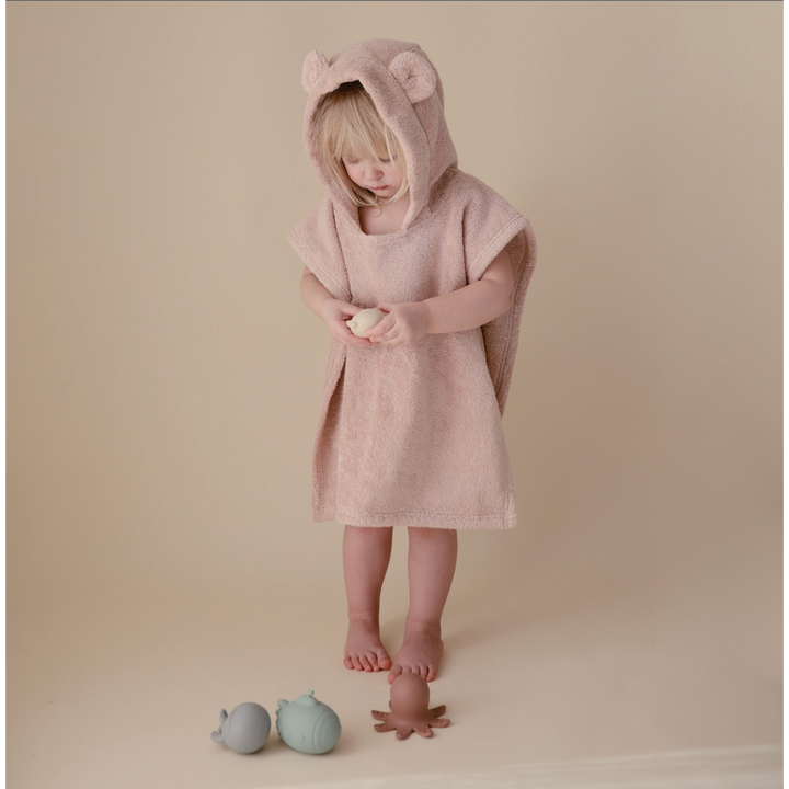 ORGANIC BEAR PONCHO TOWEL blush
