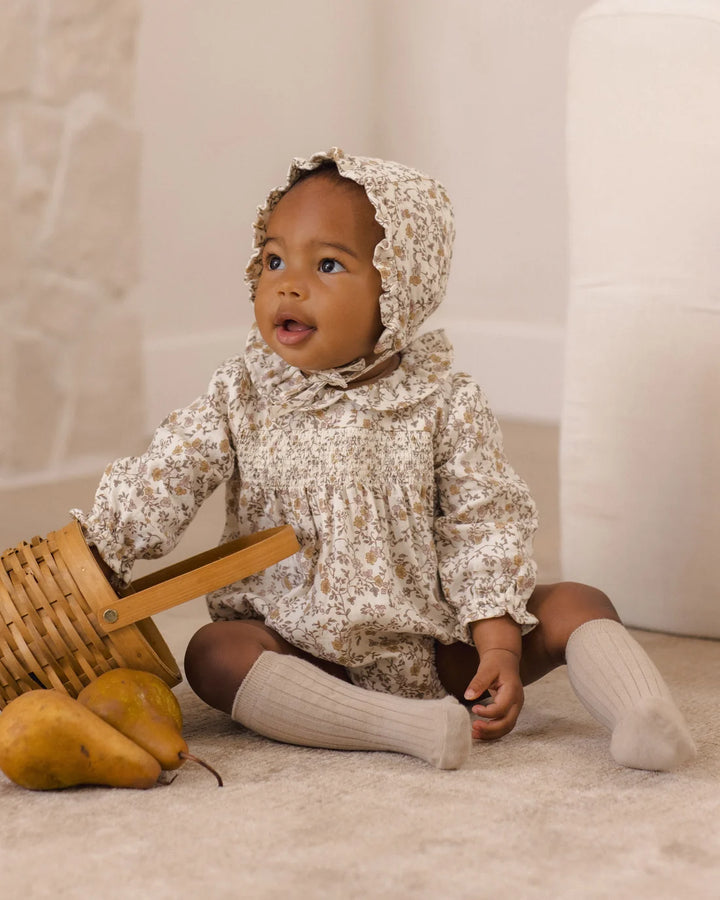 ORGANIC Woven Ruffle Bonnet Posy