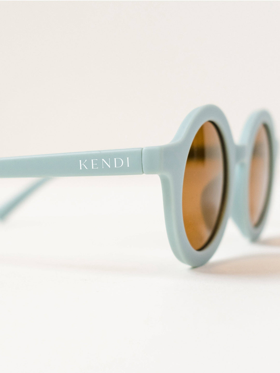 Round Sunnies • choose your color