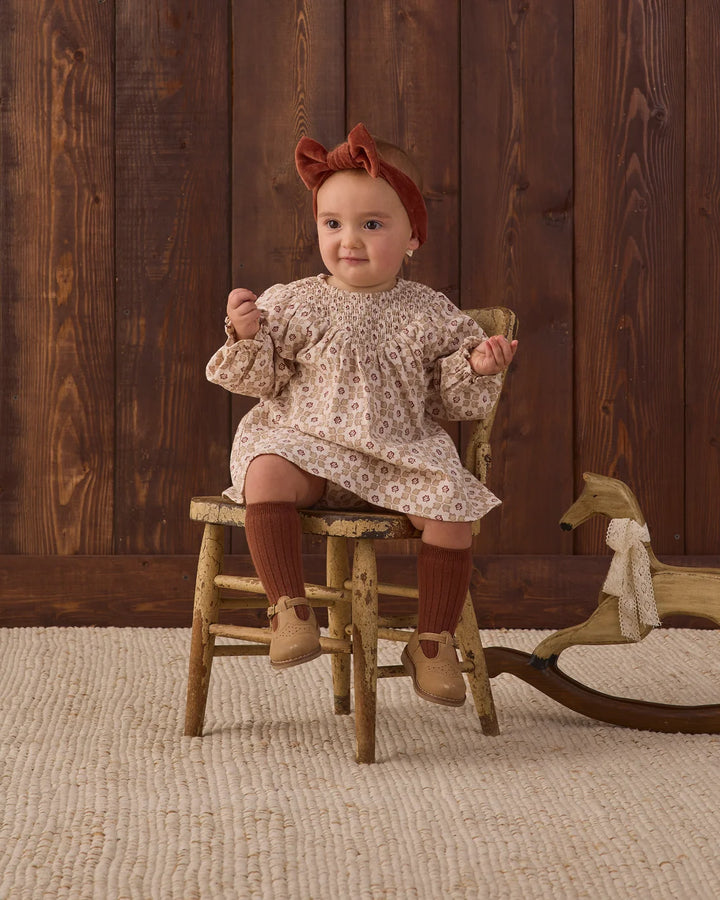 V SMOCKED DRESS WINTER ROSE