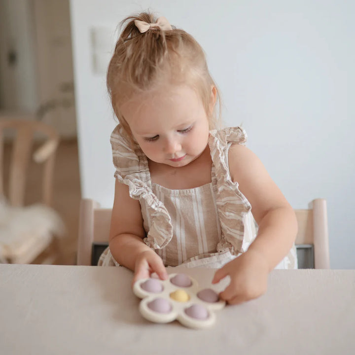 FLOWER PRESS TOY Lilac, Daffodil, Ivory
