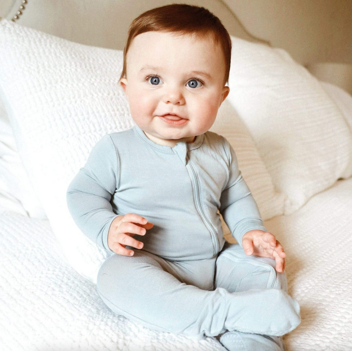 KYTE BABY Zippered Footie in Fog